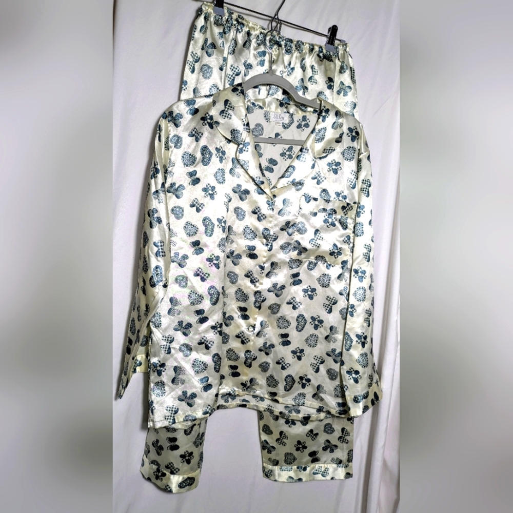Women's Silky‎ Brand Satin Pajamas, cream & green, 2 piece | Size XL